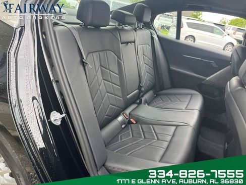 Used 2024 BMW 530i w/ Premium Package image 13