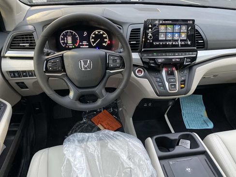 New 2026 Honda Odyssey EX-L image 10