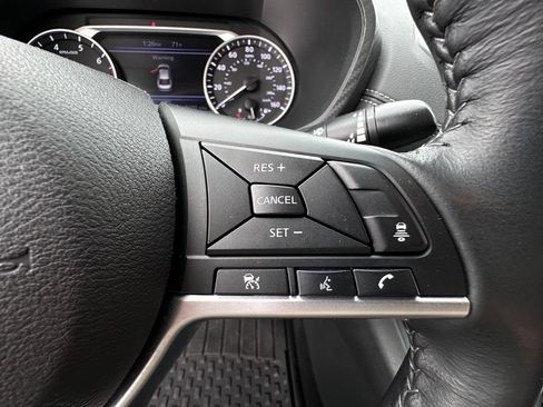 Used 2021 Nissan Sentra SV FWD image 36