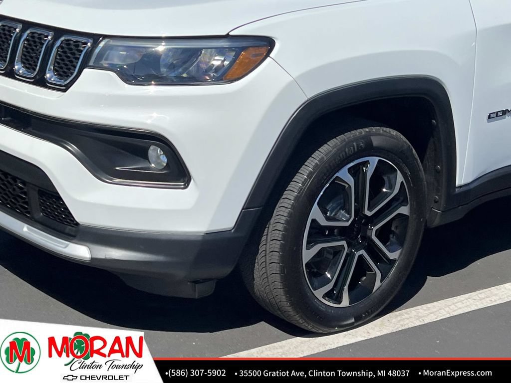 Used 2023 Jeep Compass Limited AWD/4WD image 9