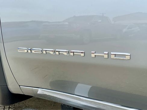 New 2026 GMC Sierra 3500 SLT image 25