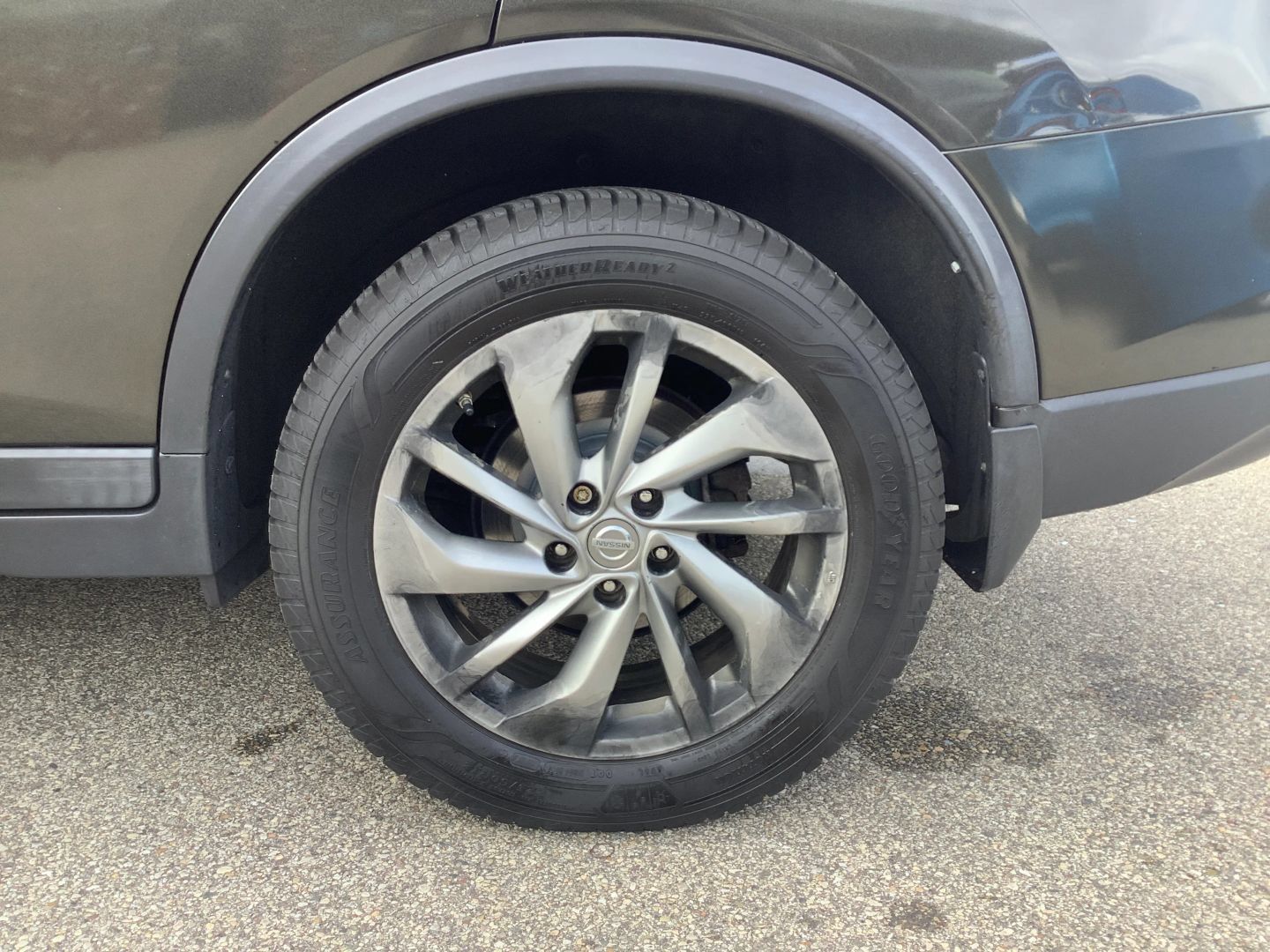 Used 2015 Nissan Rogue SL w/ SL Premium Package AWD/4WD image 30