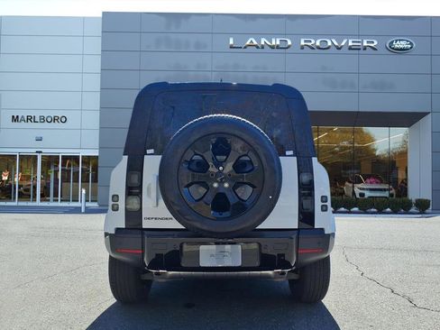 New 2026 Land Rover Defender 110 S AWD/4WD image 7
