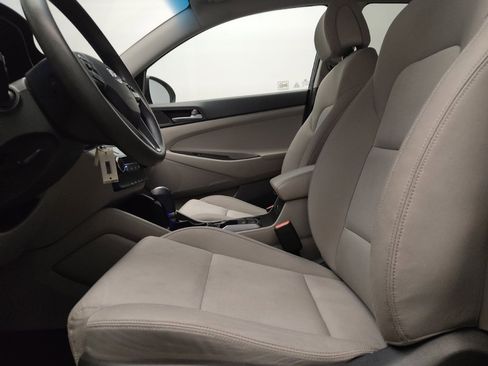 Used 2016 Hyundai Tucson SE w/ Option Group 02 FWD image 17