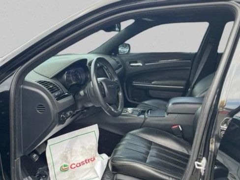 Used 2018 Chrysler 300 S AWD/4WD image 16
