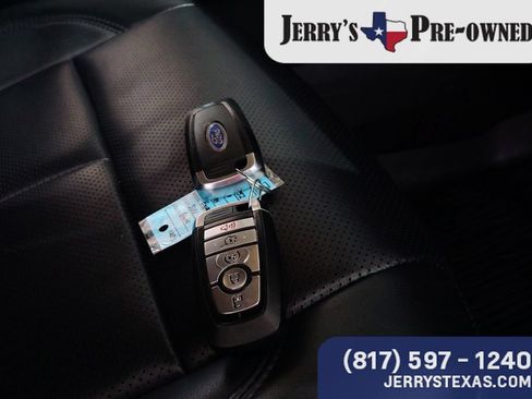 Used 2024 Ford Expedition XLT RWD image 26