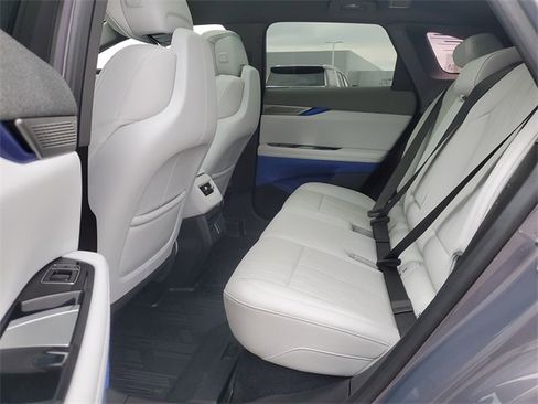 Certified 2025 Cadillac Optiq Luxury 2 w/ LPO, Floor Liner Package image 23