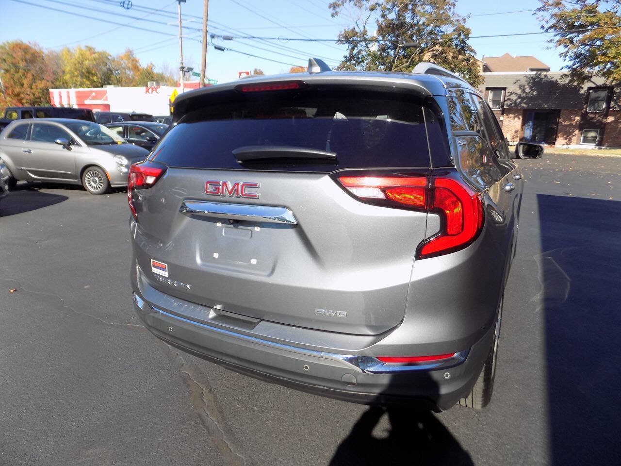 Used 2019 GMC Terrain SLT w/ Preferred Package AWD/4WD image 5