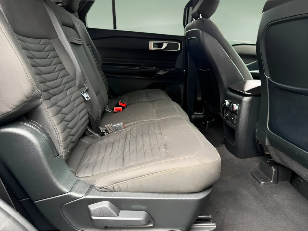 Used 2020 Ford Explorer XLT w/ Comfort Package AWD/4WD image 18