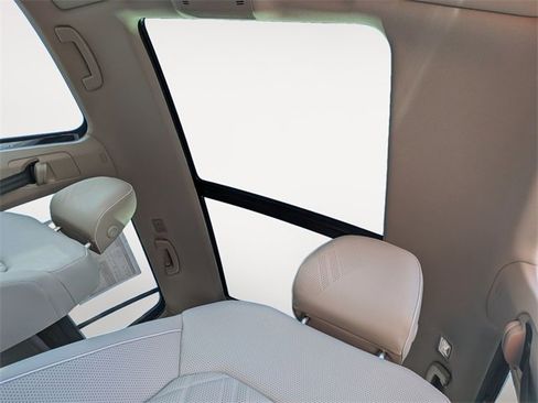 New 2026 Volkswagen Atlas SEL Premium R-Line image 24