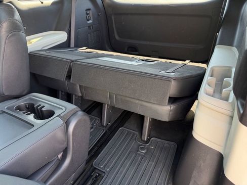 Used 2024 Kia Carnival SX Prestige FWD image 14