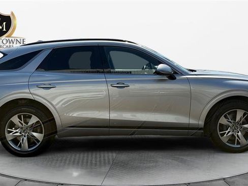 Used 2023 Genesis GV70 3.5T Sport w/ Sport Advanced Package AWD/4WD image 6