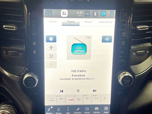 Used 2023 RAM 1500 Laramie image 15