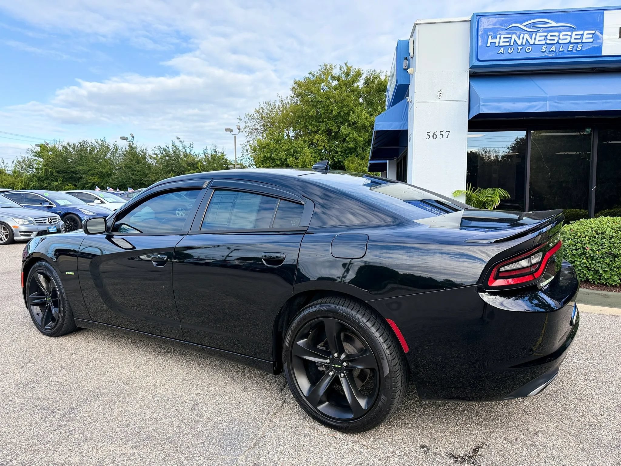 Used 2015 Dodge Charger R/T RWD image 22