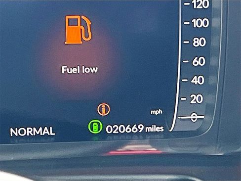 Used 2024 Honda Pilot Elite image 12