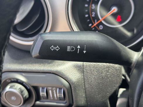 Used 2020 Jeep Wrangler Unlimited Sport S AWD/4WD image 21