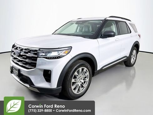 New 2025 Ford Explorer Active w/ Active Comfort Package image 3