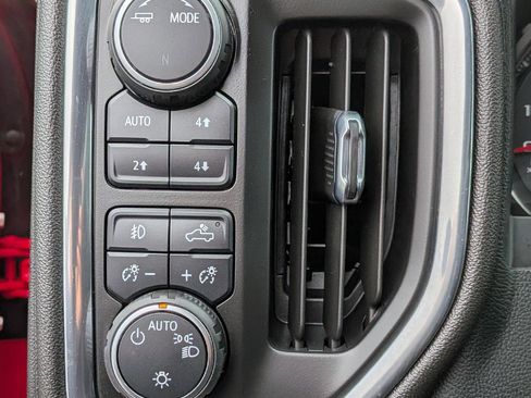 Used 2022 Chevrolet Silverado 1500 LT Trail Boss w/ Bed Protection Package AWD/4WD image 15