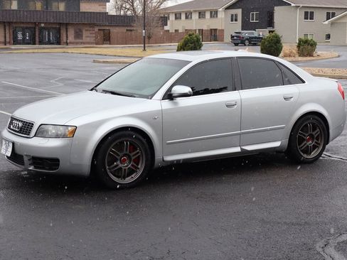 Used 2005 Audi S4 Sedan image 10