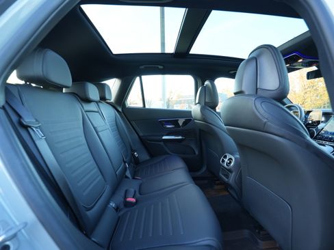 Certified 2025 Mercedes-Benz GLC 43 AMG 4MATIC image 43