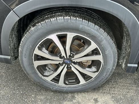 Certified 2022 Subaru Forester Limited image 5