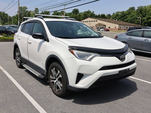 Used 2017 Toyota RAV4 LE w/ All Weather Liner Package AWD/4WD image 1