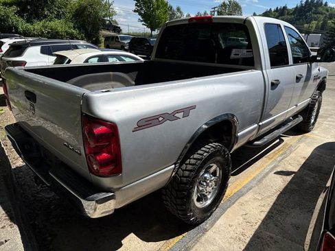Used 2009 Dodge Ram 2500 Truck SXT AWD/4WD image 9