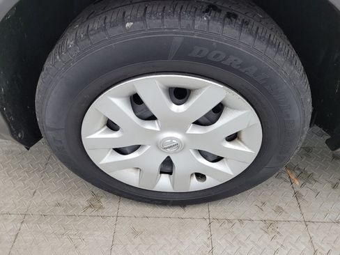 Used 2020 Nissan Rogue Sport S image 31