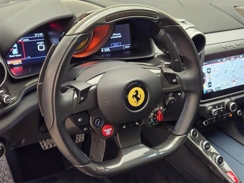Used 2018 Ferrari GTC4Lusso image 37