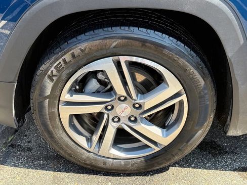 Used 2021 GMC Terrain SLT w/ Infotainment Package II AWD/4WD image 6