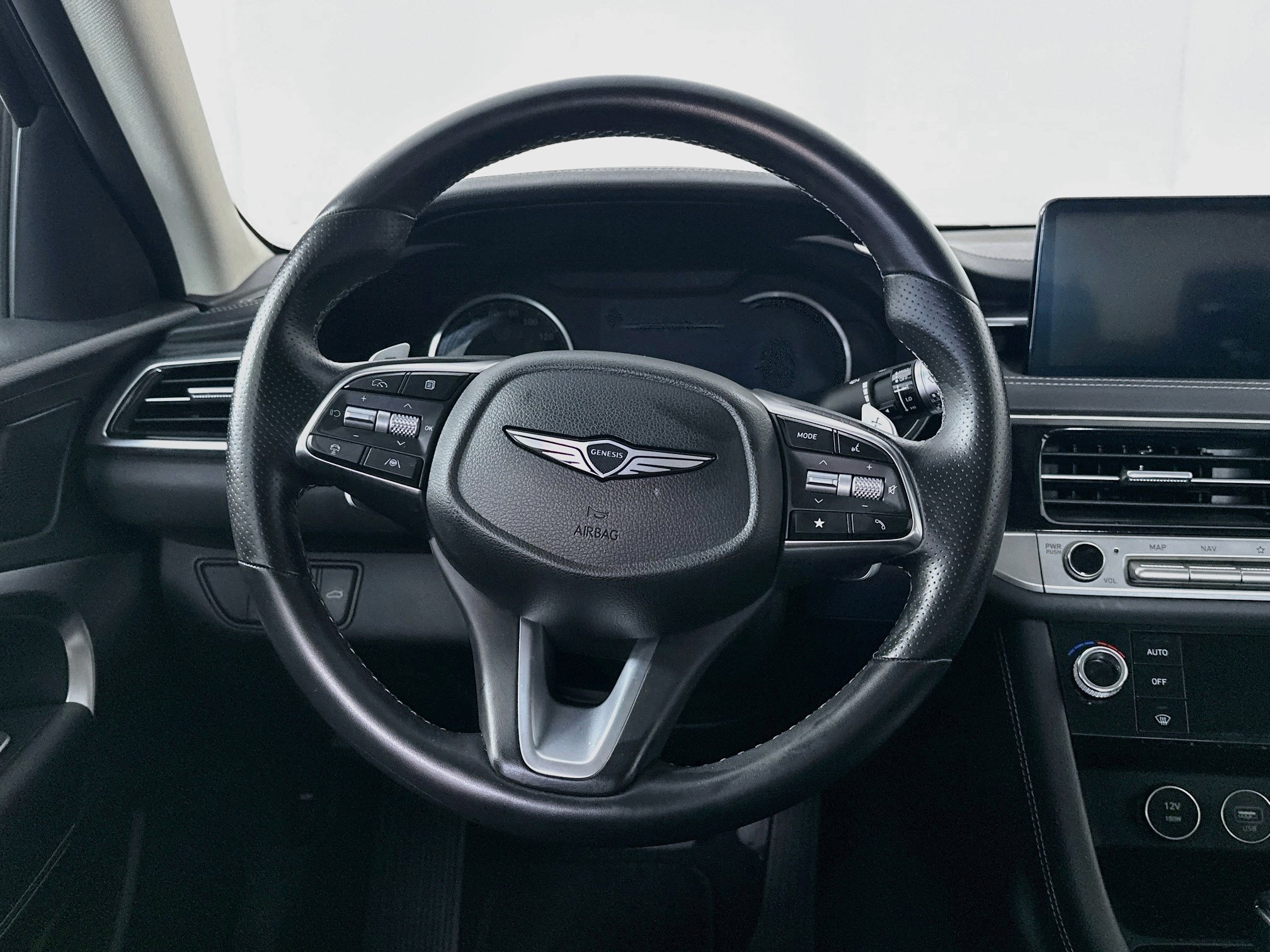 Used 2026 Genesis G70 2.5T RWD image 18