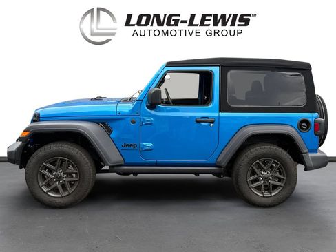 Used 2024 Jeep Wrangler Sport AWD/4WD image 2