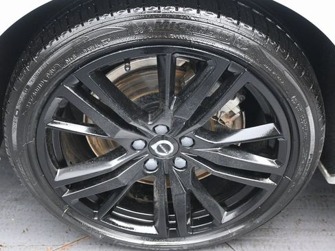 Used 2023 Volvo S60 T8 Ultimate image 32