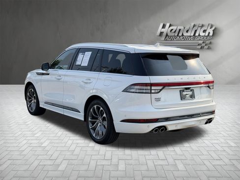 Used 2021 Lincoln Aviator Grand Touring w/ Equipment Group 302A AWD/4WD image 8