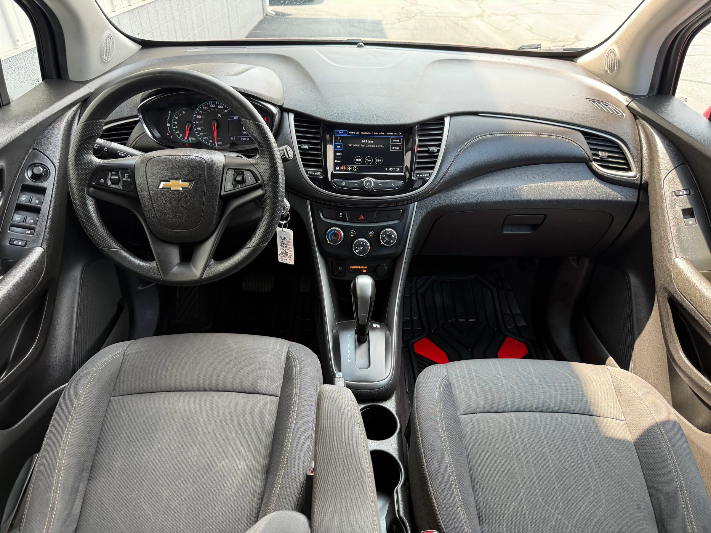 Used 2019 Chevrolet Trax LT AWD/4WD image 16