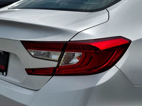 Used 2018 Honda Accord EX-L image 23
