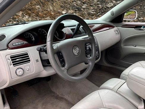 Used 2007 Buick Lucerne CXL image 13