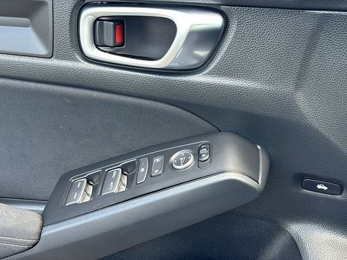 Used 2025 Honda Civic Sport image 14