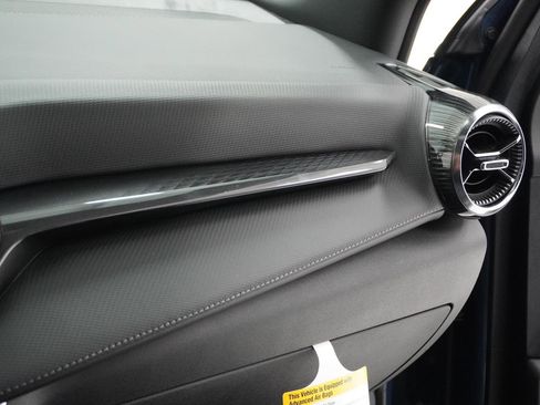 New 2026 Chevrolet Equinox LT w/ Safety and Technology Package image 34