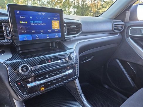 Used 2020 Ford Explorer XLT w/ Comfort Package image 21