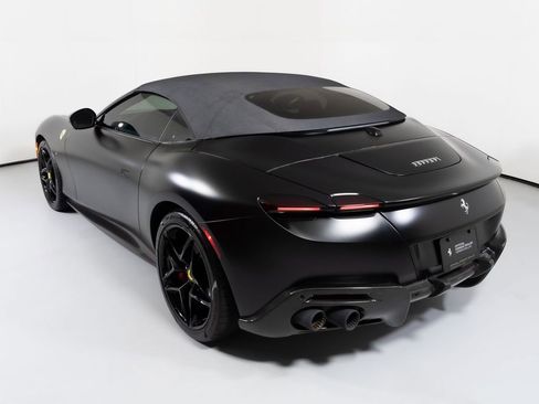 Used 2025 Ferrari Roma Spider image 14