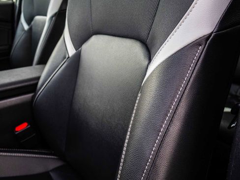 Used 2025 Toyota Camry SE image 15