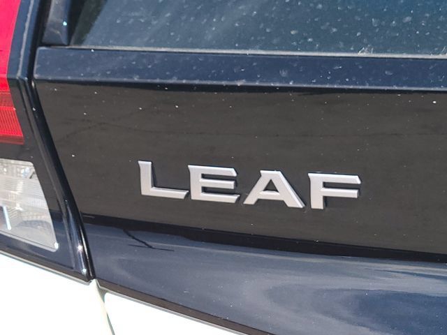 Used 2025 Nissan Leaf S FWD image 11
