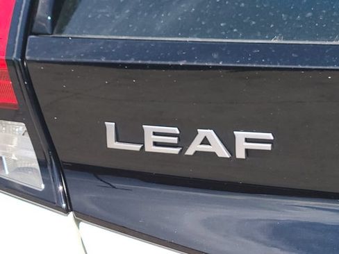 Used 2025 Nissan Leaf S FWD image 11
