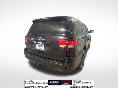 Used 2019 Toyota Sequoia SR5 image 5