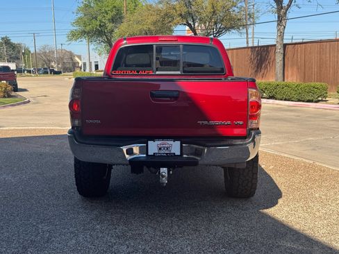 Used 2005 Toyota Tacoma Base V6 AWD/4WD image 9
