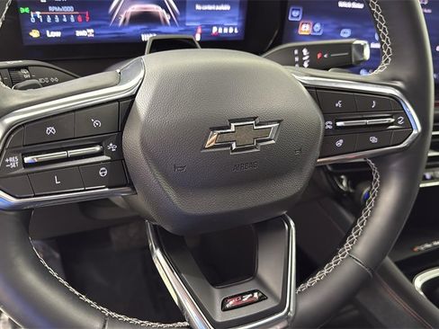 Certified 2025 Chevrolet Traverse Z71 w/ Enhanced Driving Package image 23