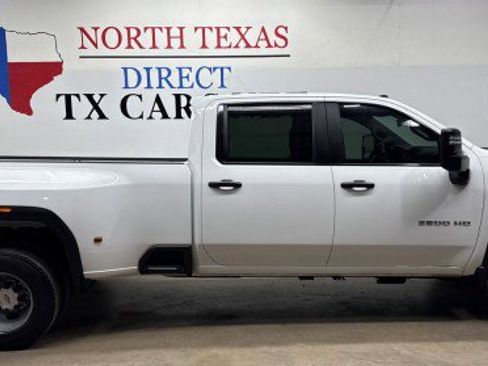 Used 2025 Chevrolet Silverado 3500 W/T image 4