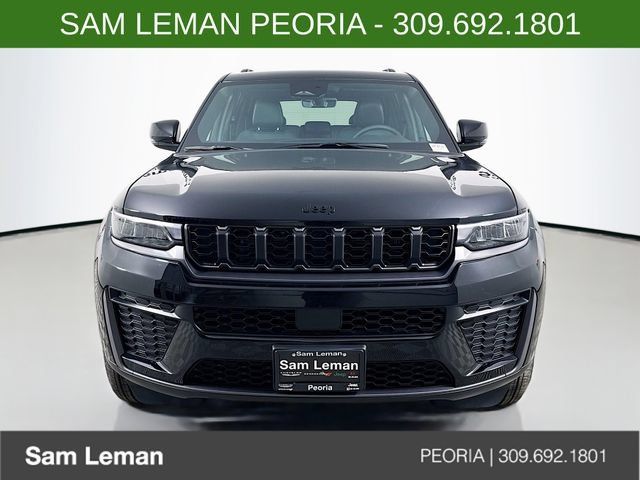 New 2026 Jeep Grand Cherokee Altitude AWD/4WD image 2