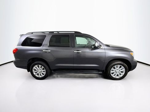 Used 2014 Toyota Sequoia Platinum AWD/4WD image 10